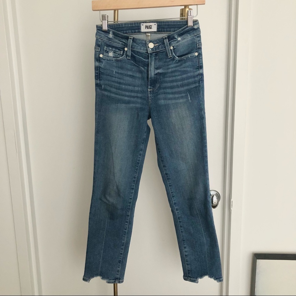 Paige Hoxton Straight Crop